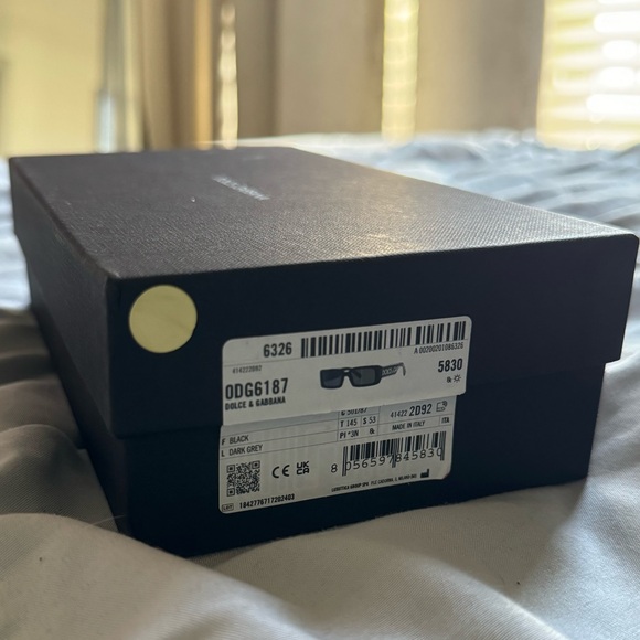 SOLD - BRAND NEW Black Dolce and Gabbana Sunglasses - Picture 8 of 9